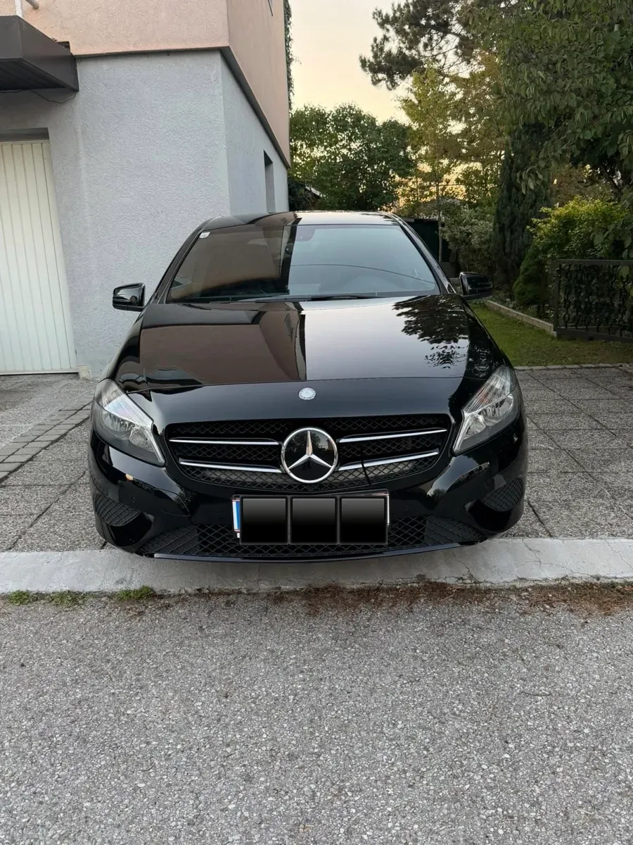 Mercedes-Benz A180
