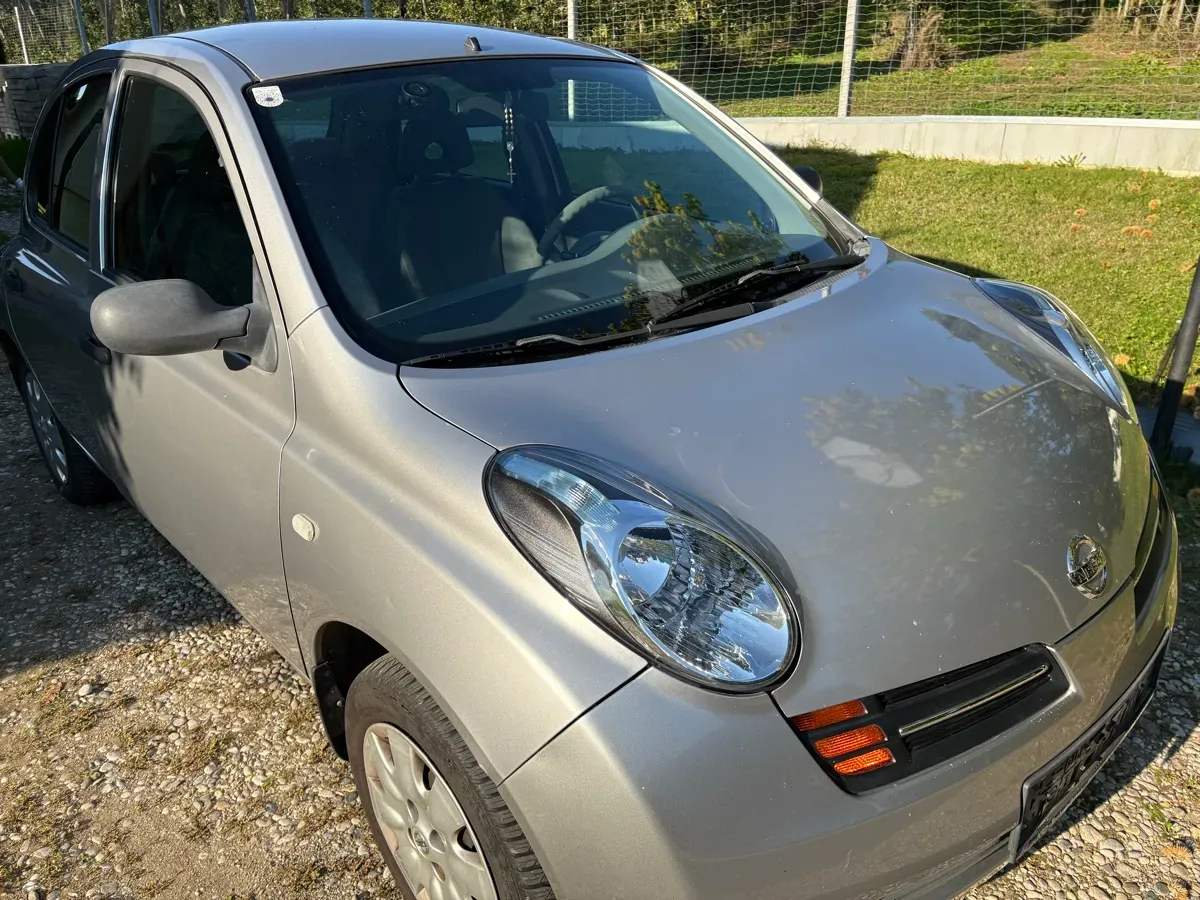 Nissan Micra 2003 photo 3