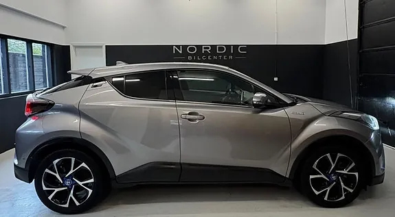 Toyota C-Hr 2019 photo 4