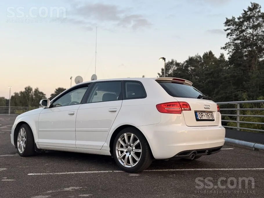 Audi A3 2011 photo 3