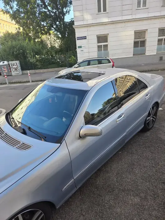 Mercedes-Benz S-Class 2004 photo 2