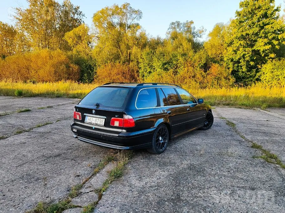 BMW 530 2002 photo 2