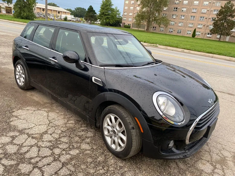 Mini Cooper Clubman 2016 photo 2