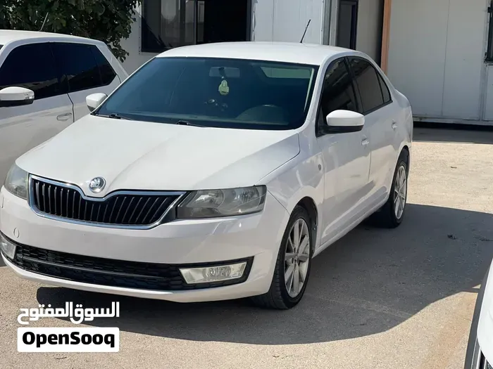 Skoda Rapid 2014 photo 2