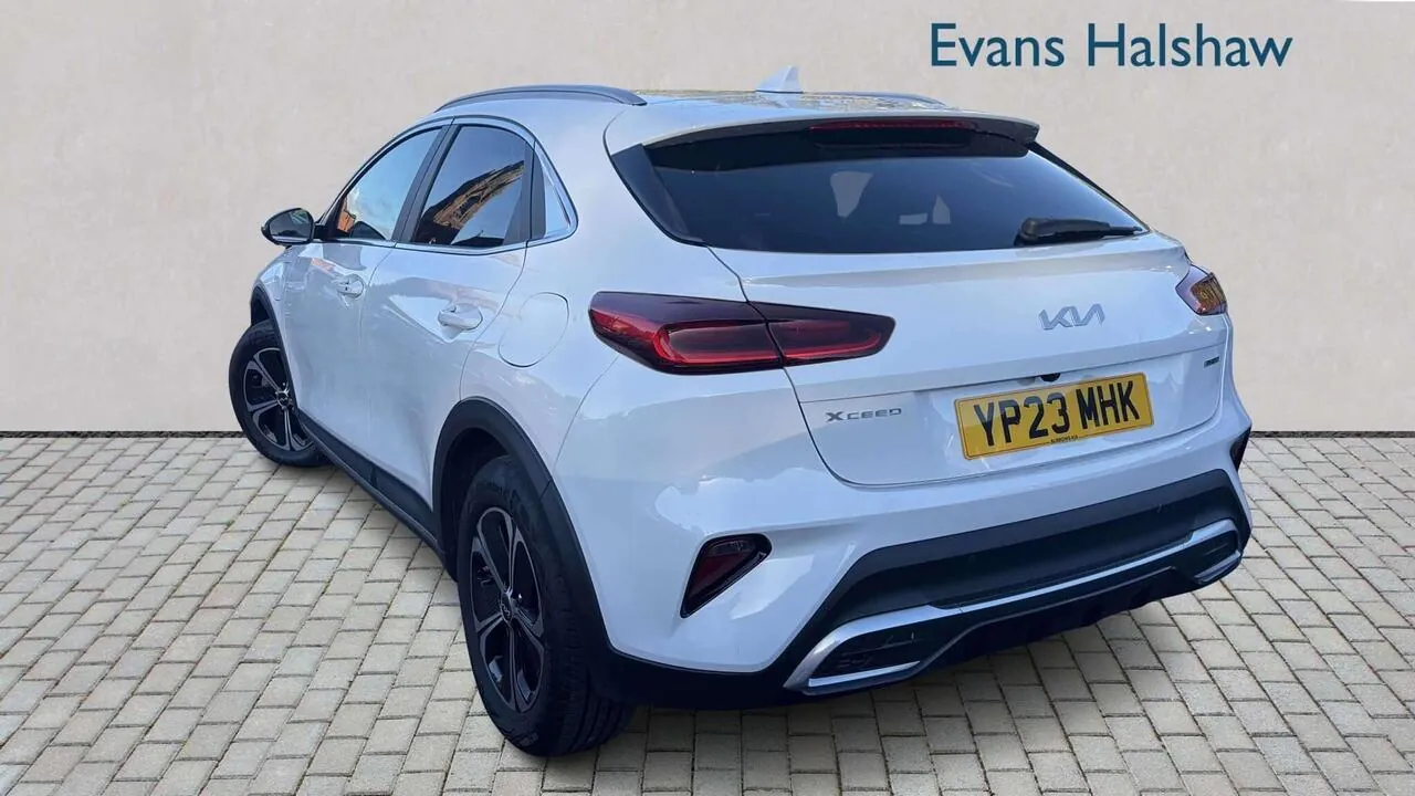 Kia Xceed 2023 photo 2
