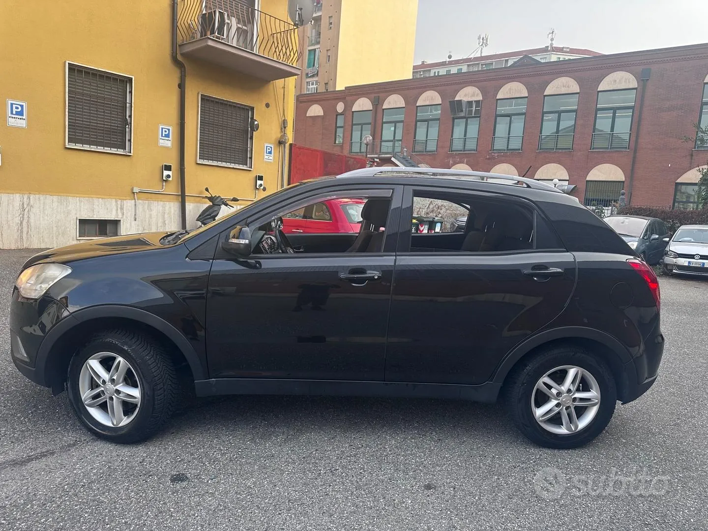 KG Mobility Korando 2013 photo 2