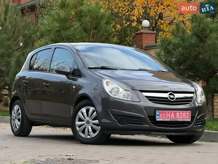Opel Corsa 2011 photo 2