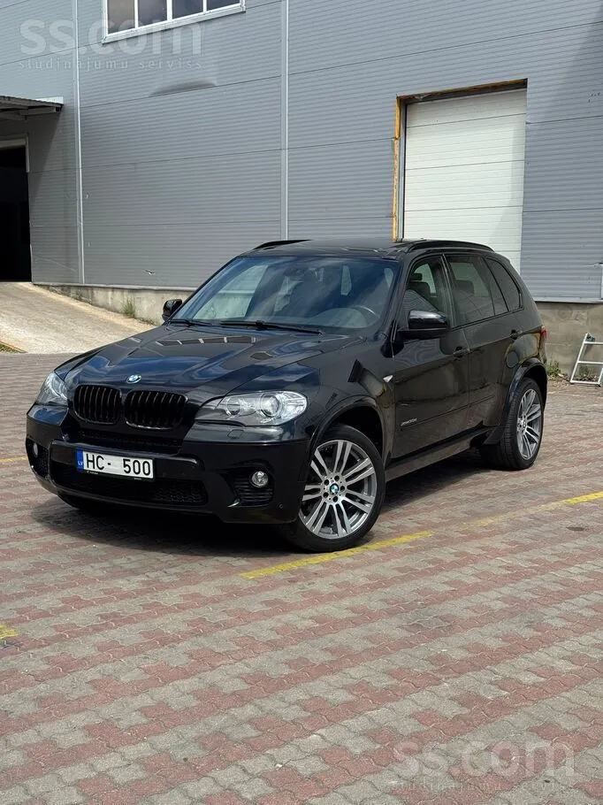 BMW X5 2012 photo 2