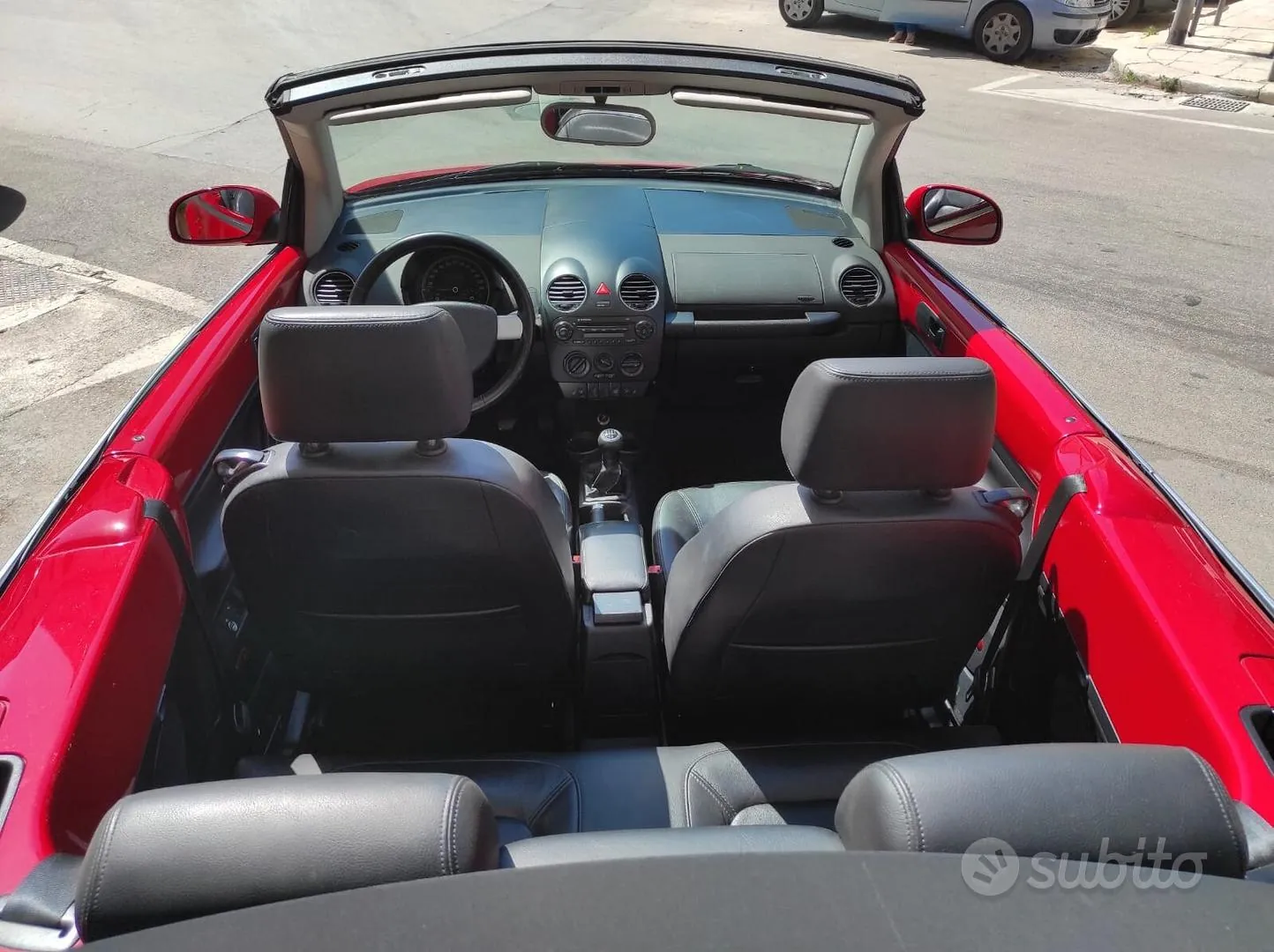 Volkswagen Beetle 2010 photo 3