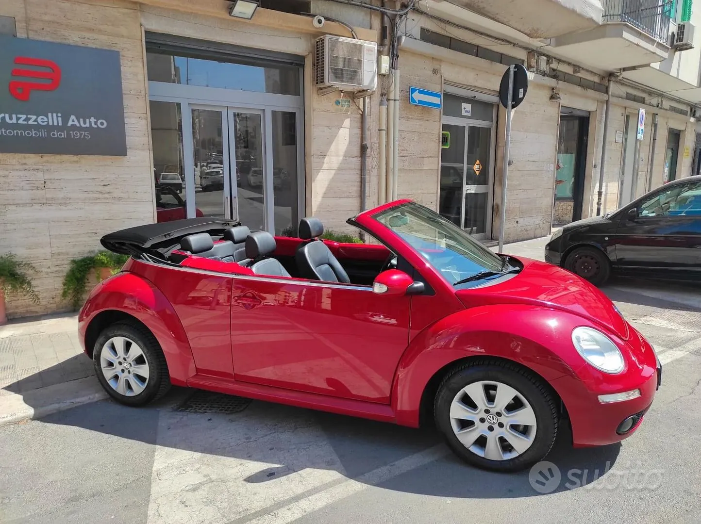 Volkswagen Beetle 2010 photo 2