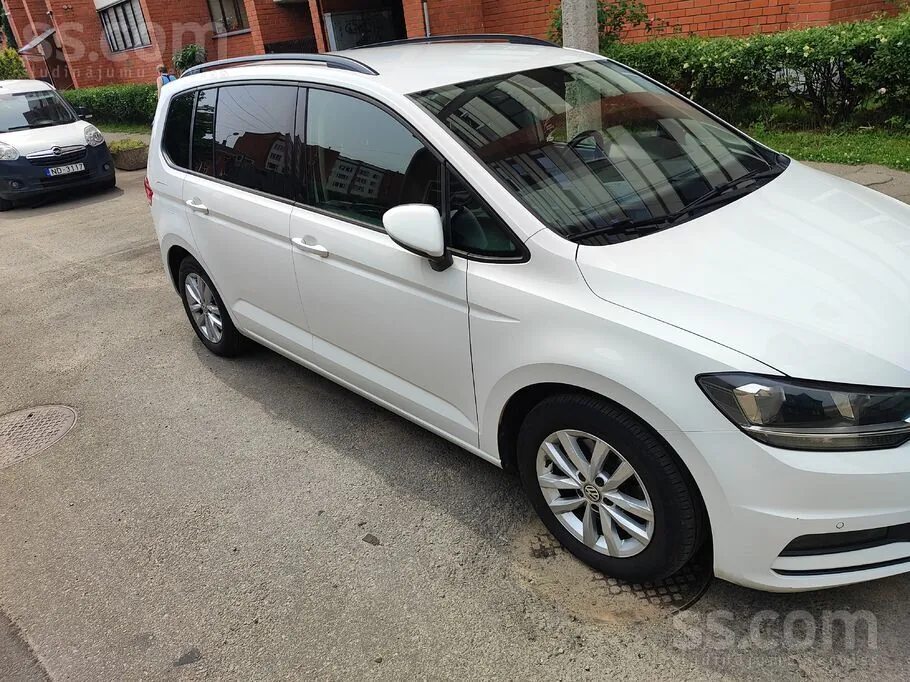 Volkswagen Touran 2018 photo 4