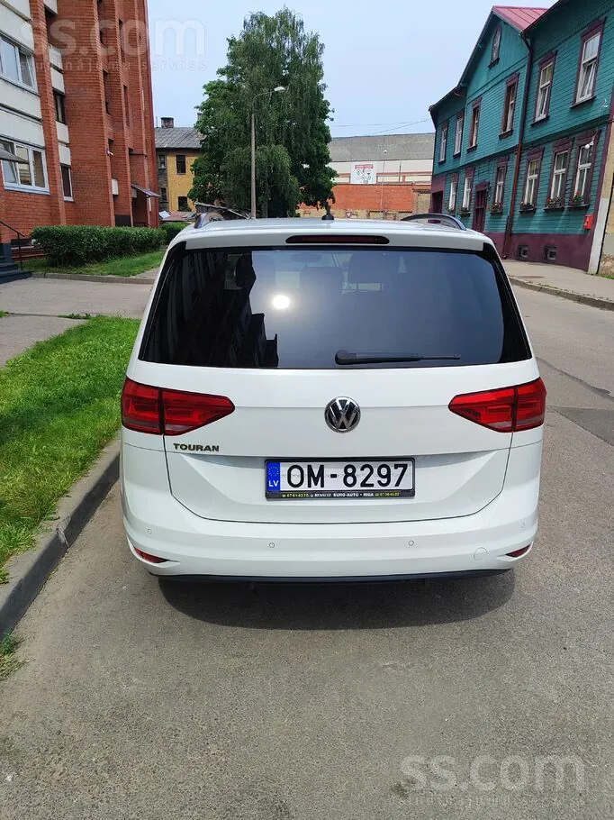 Volkswagen Touran 2018 photo 5