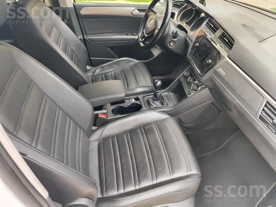 Volkswagen Touran 2018 photo 3
