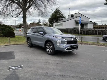 Mitsubishi Outlander 2026 photo 2