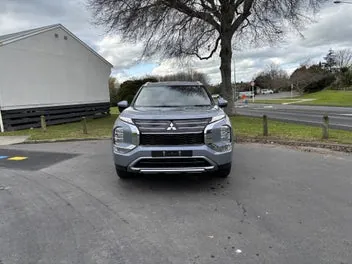 Mitsubishi Outlander 2026 photo 3
