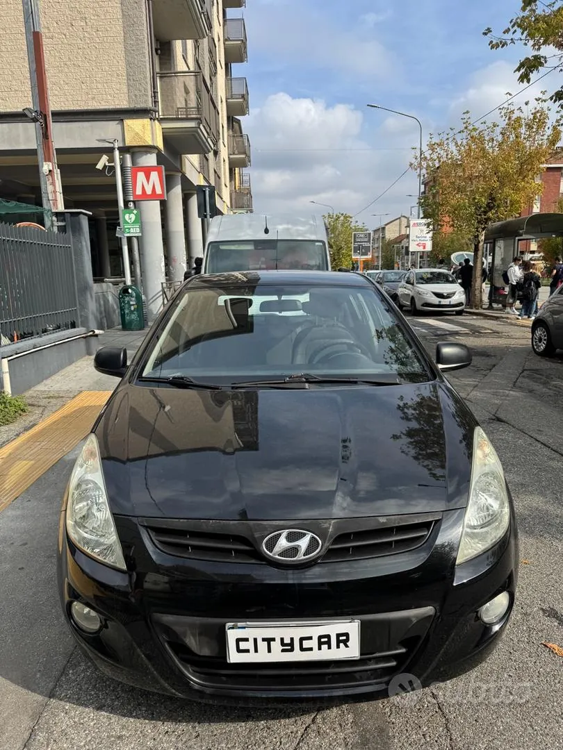 Hyundai I20 2009 photo 2