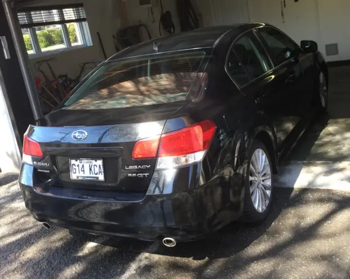 Subaru Legacy 2011 photo 3