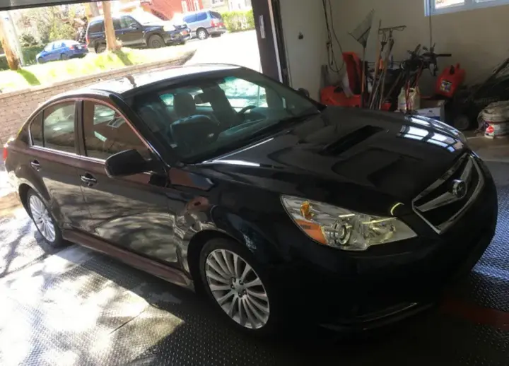 Subaru Legacy 2011 photo 2