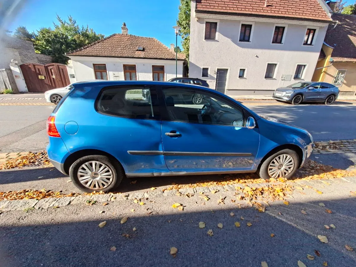 Volkswagen Golf 2004 photo 2