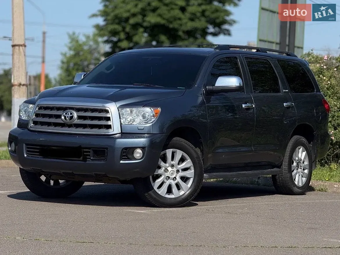 Toyota Sequoia 2010 photo 2
