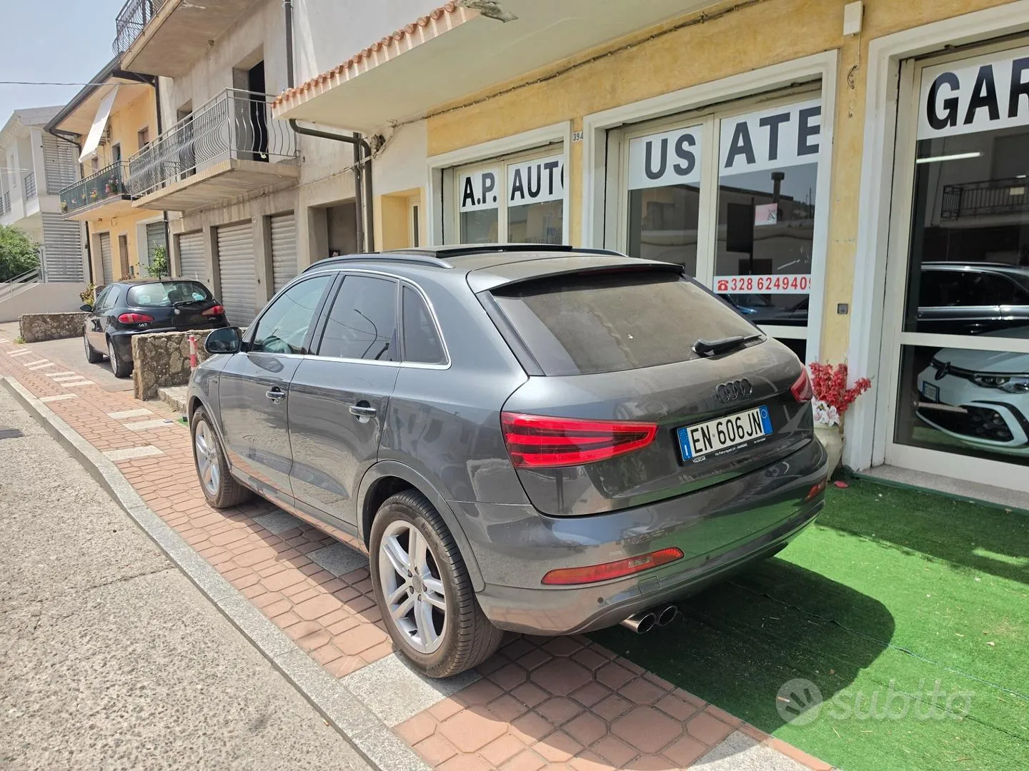 Audi Q3 2012 photo 3