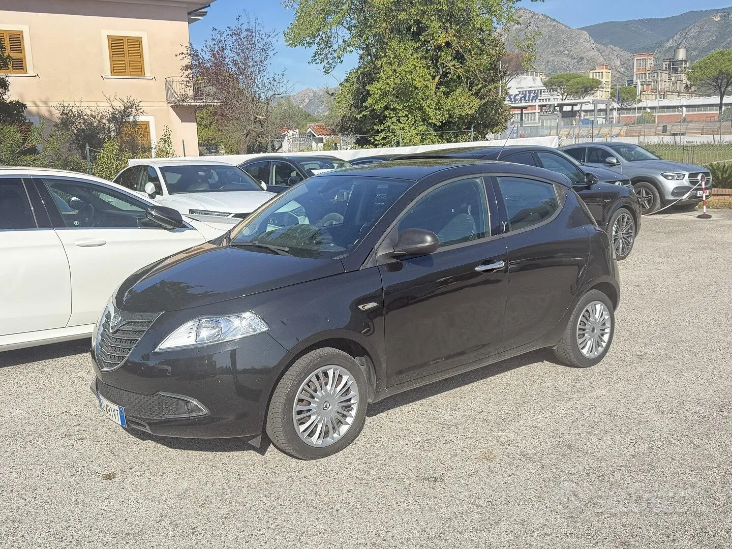 Lancia Ypsilon
