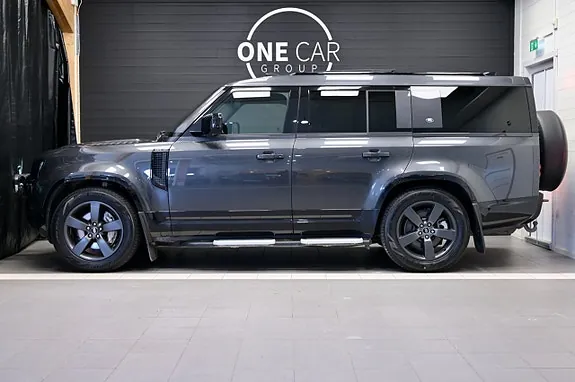 Land Rover Defender 130 2023 photo 4