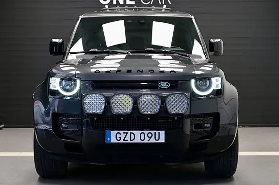 Land Rover Defender 130 2023 photo 3