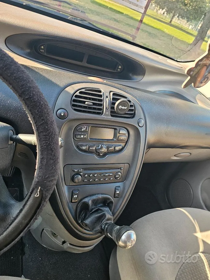 Citroen Xsara Picasso 2002 photo 3