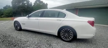 BMW 750Li 2011 photo 5