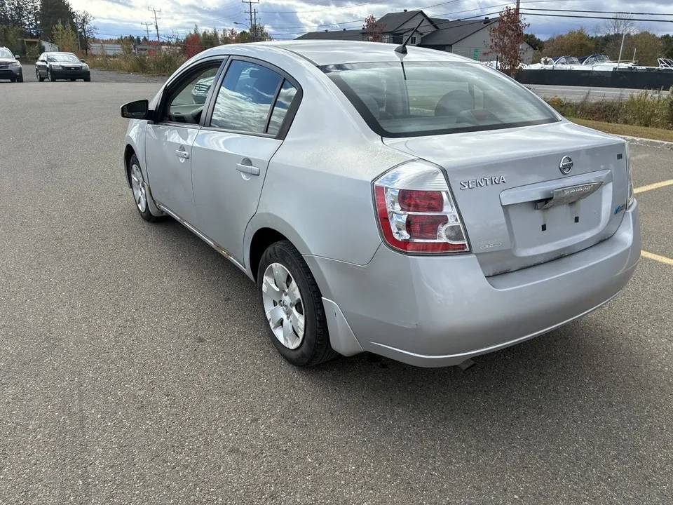 Nissan Sentra 2009 photo 4
