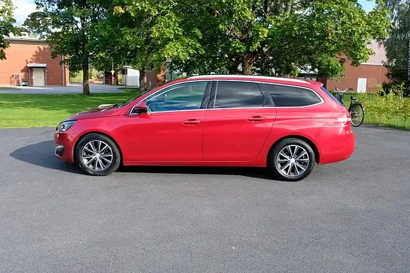 Peugeot 308 Sw 2015 photo 2
