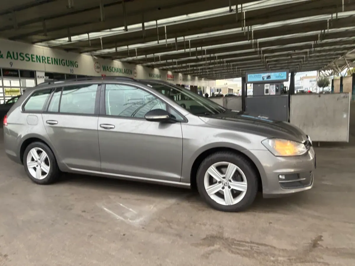 Volkswagen Golf 2013 photo 2