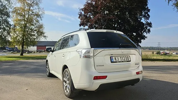 Mitsubishi Outlander 2014 photo 5