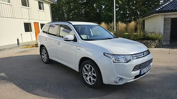 Mitsubishi Outlander 2014 photo 3