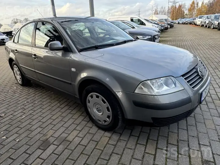 Volkswagen Passat 2003 photo 3
