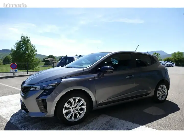 Renault Clio 2025 photo 4