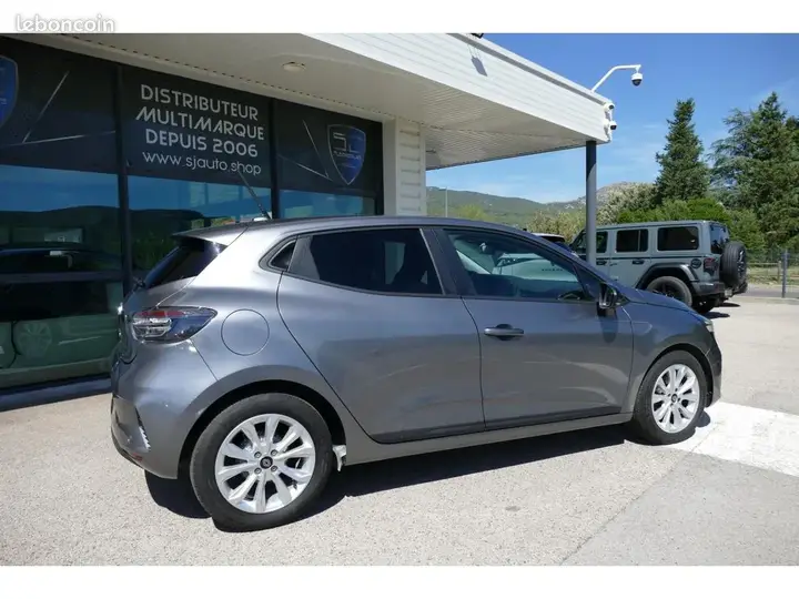 Renault Clio 2025 photo 2