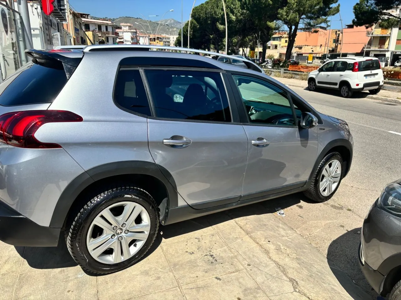 Peugeot 2008 2019 photo 4