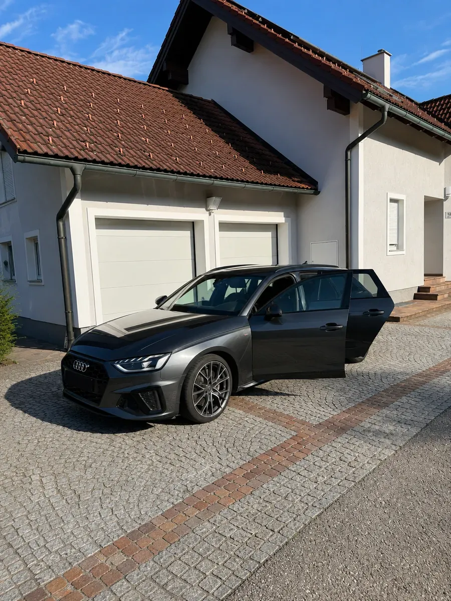 Audi A4 2020 photo 2