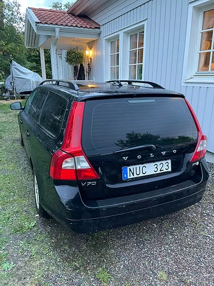 Volvo V70 2012 photo 3