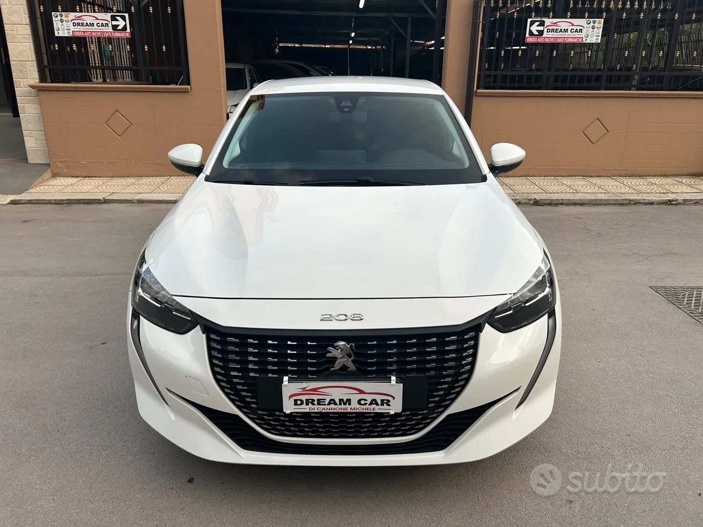 Peugeot 208 2021 photo 2