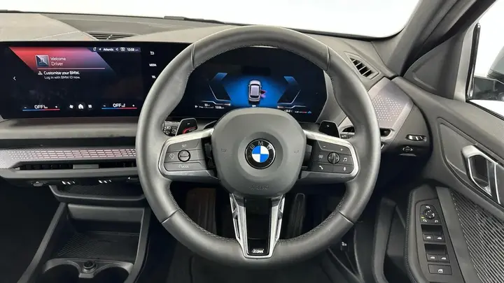 BMW 1 Series 2026 photo 5