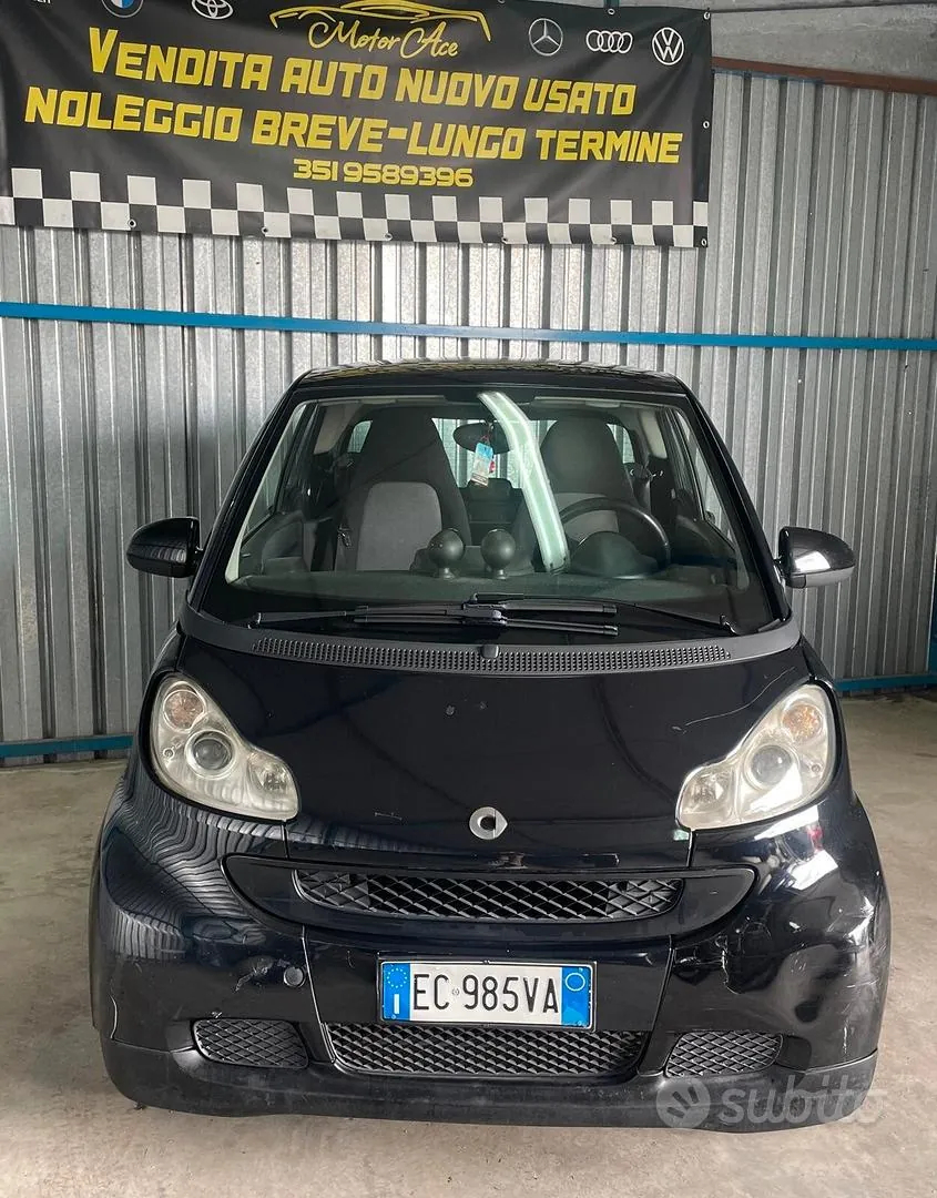 Smart Fortwo 2011 photo 2