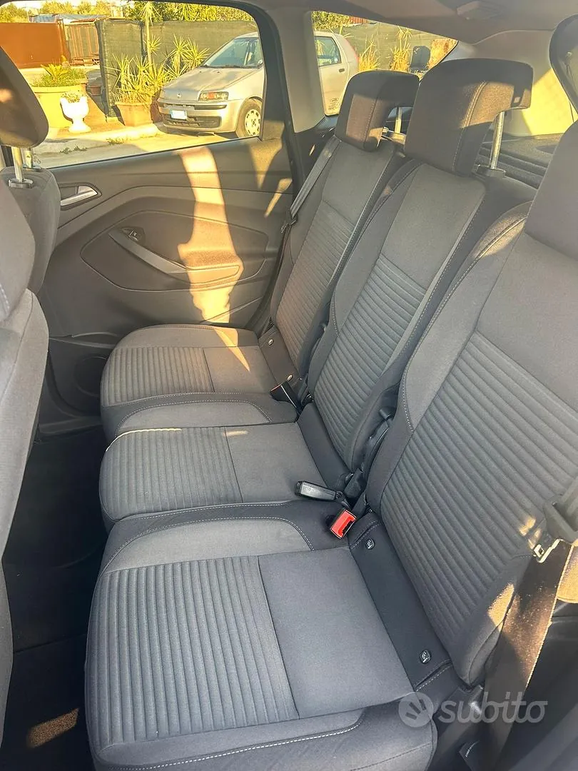 Ford C-Max 2016 photo 4