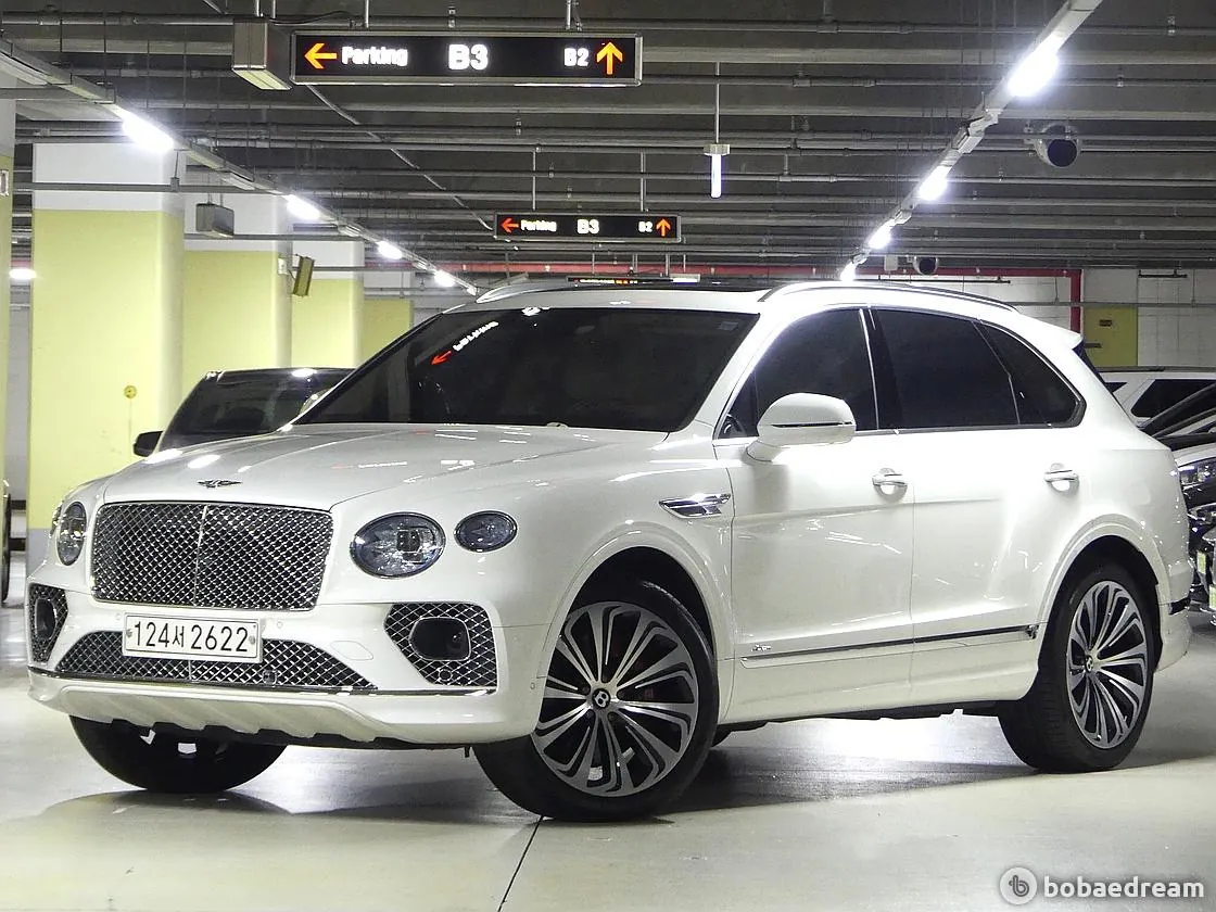 Bentley Bentayga 2023 photo 2