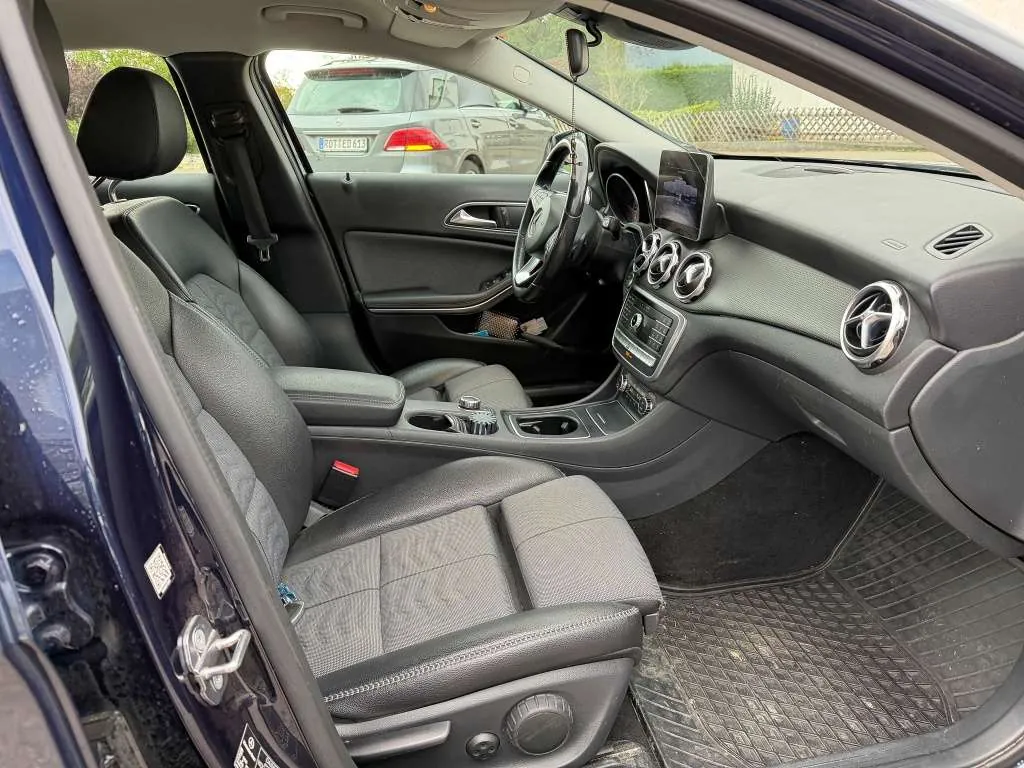 Mercedes-Benz Gla 2017 photo 5