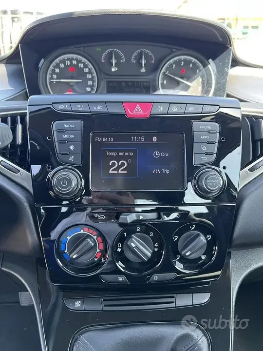 Lancia Ypsilon 2019 photo 4
