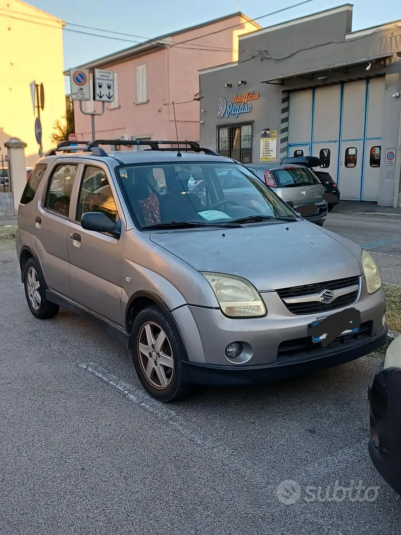 Suzuki Ignis 2004 photo 3