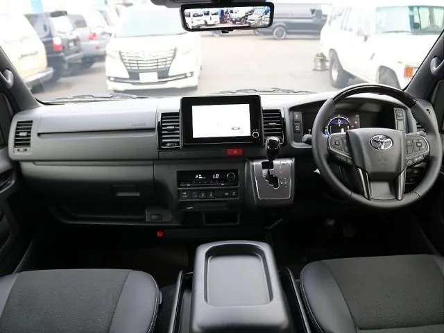 Toyota Hiace 2026 photo 2